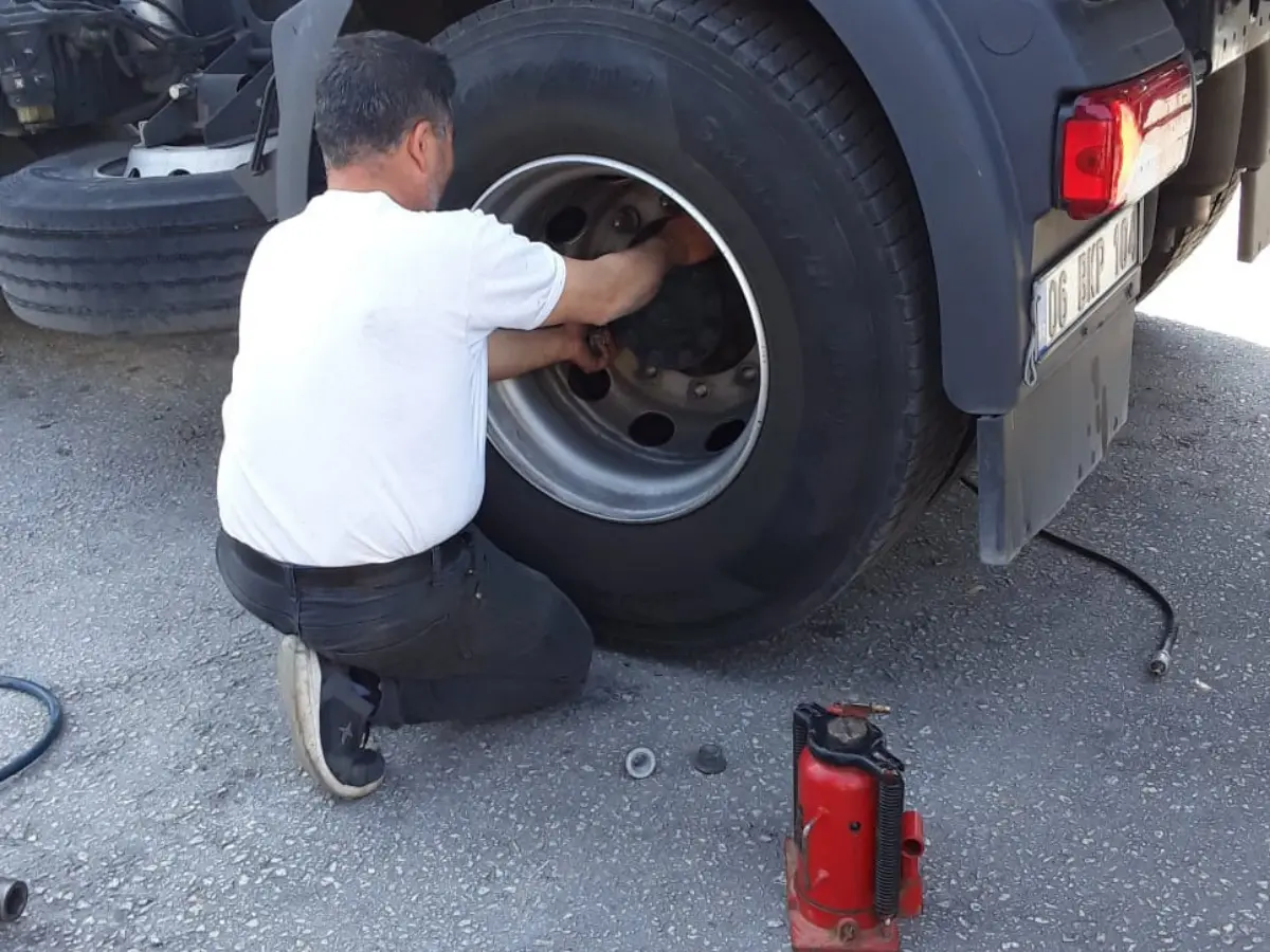 Kızılören Oto Lastikçi